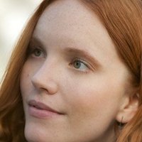 Ann Hale Desnuda