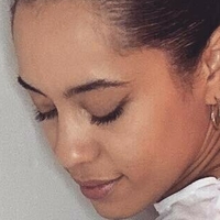 Ava Annelise Desnuda