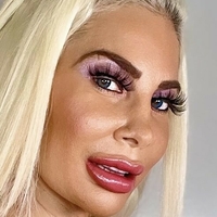 Bombshell Skyler Nicole Desnuda