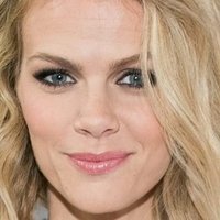 Brooklyn Decker Desnuda