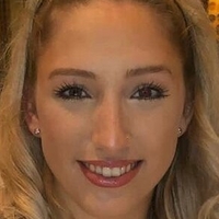 Caitlin Beevers Desnuda