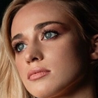 Clara Vanden Abeele Desnuda