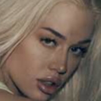 Emily Malinowski Desnuda
