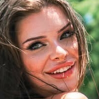 Hailey Larae Desnuda