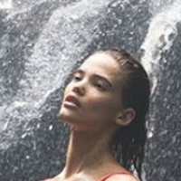 Ishh Desnuda
