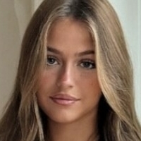 Julia Molinari Desnuda