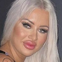 Katriina Lindqvist Desnuda