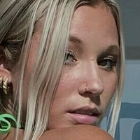 Kierdyn Ott Desnuda