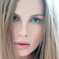 Kryss Littlewood Desnuda
