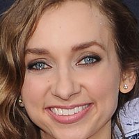 Lauren Lapkus Desnuda