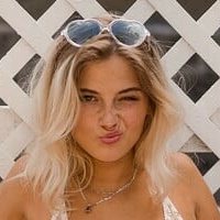 Leah Rose Desnuda