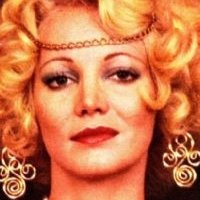 Lucretia Love Desnuda