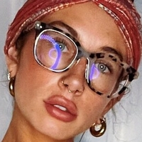 Molly Dixx Desnuda