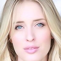 Olivia Scott Desnuda