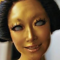 omikero Desnuda