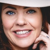 Rachel Tucker Desnuda