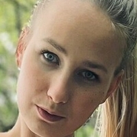 realmiagoldfree Desnuda