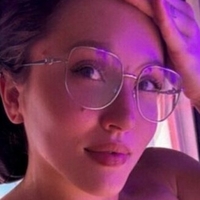 s.a.i.n.t Desnuda
