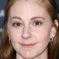 Simone Giertz Desnuda