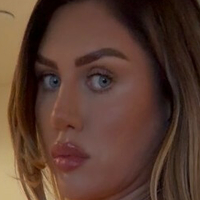 Sophie Eloise Desnuda