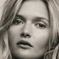 Sophie Kennedy Clark Desnuda