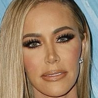 Tara Dollinger Desnuda