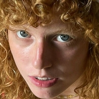 tilda_red Desnuda