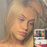 Tindrasmiley Desnuda